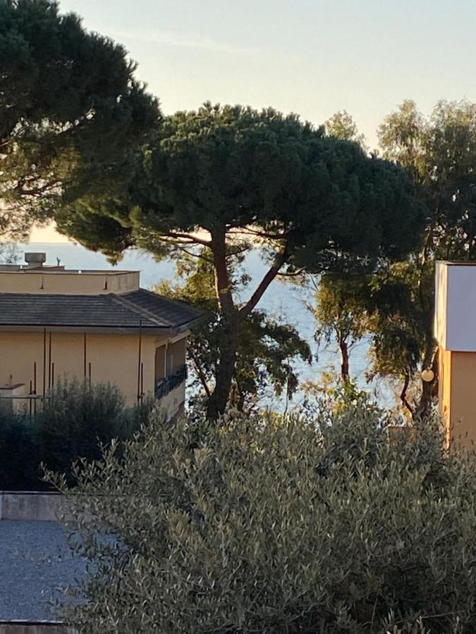 Appartamento In Zona Esclusiva A 50 Mt Dal Mare Arenzano Zewnętrze zdjęcie
